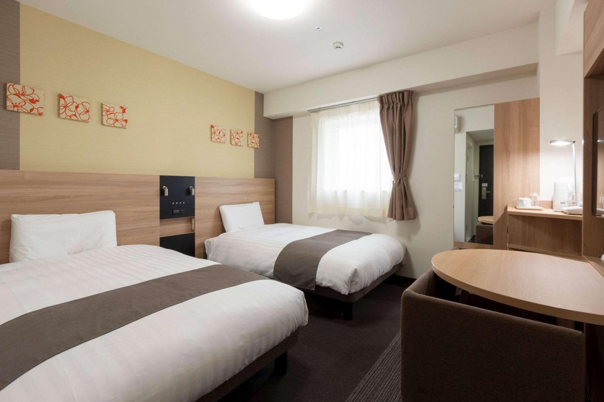 Comfort Hotel Γουακαγιάμα Εξωτερικό φωτογραφία